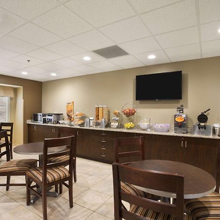 Microtel Inn & Suites By Wyndham Cambridge Luaran gambar