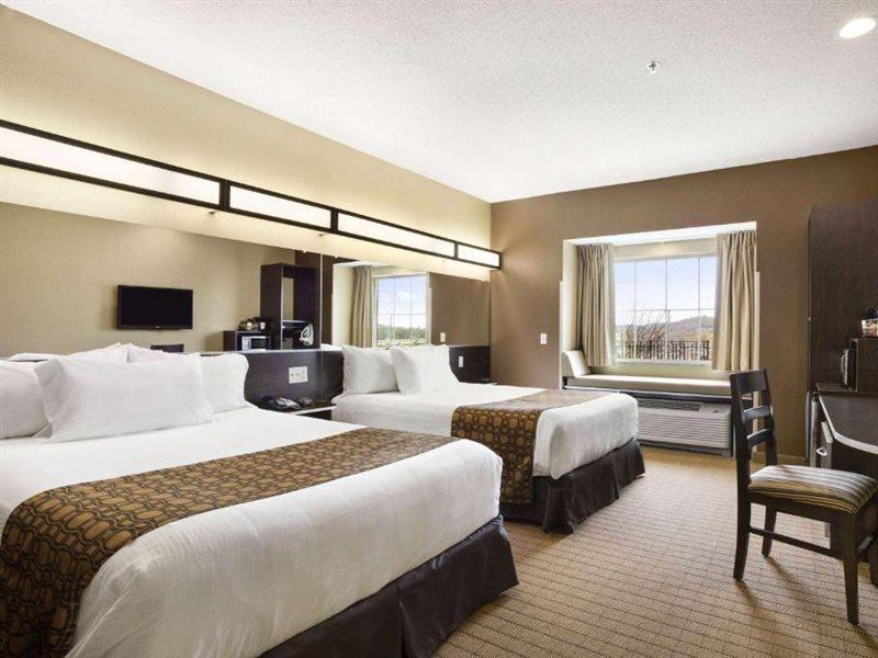 Microtel Inn & Suites By Wyndham Cambridge Luaran gambar