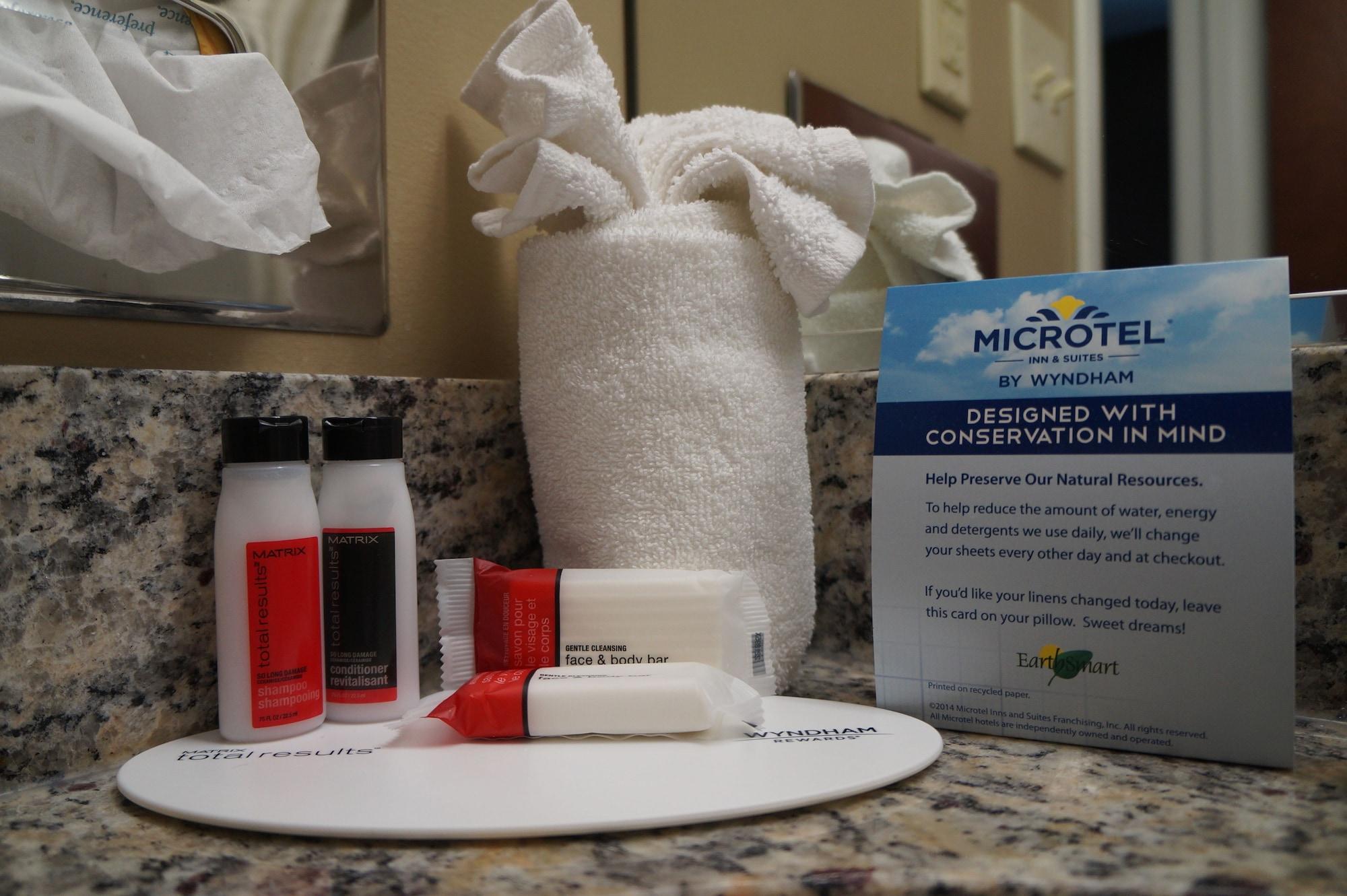 Microtel Inn & Suites By Wyndham Cambridge Luaran gambar