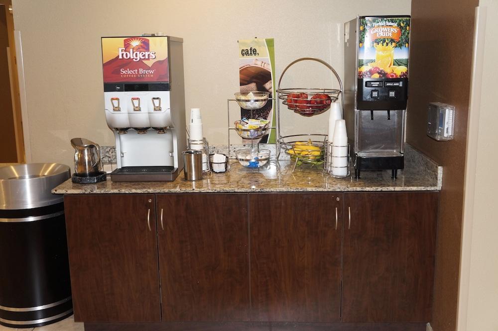 Microtel Inn & Suites By Wyndham Cambridge Luaran gambar