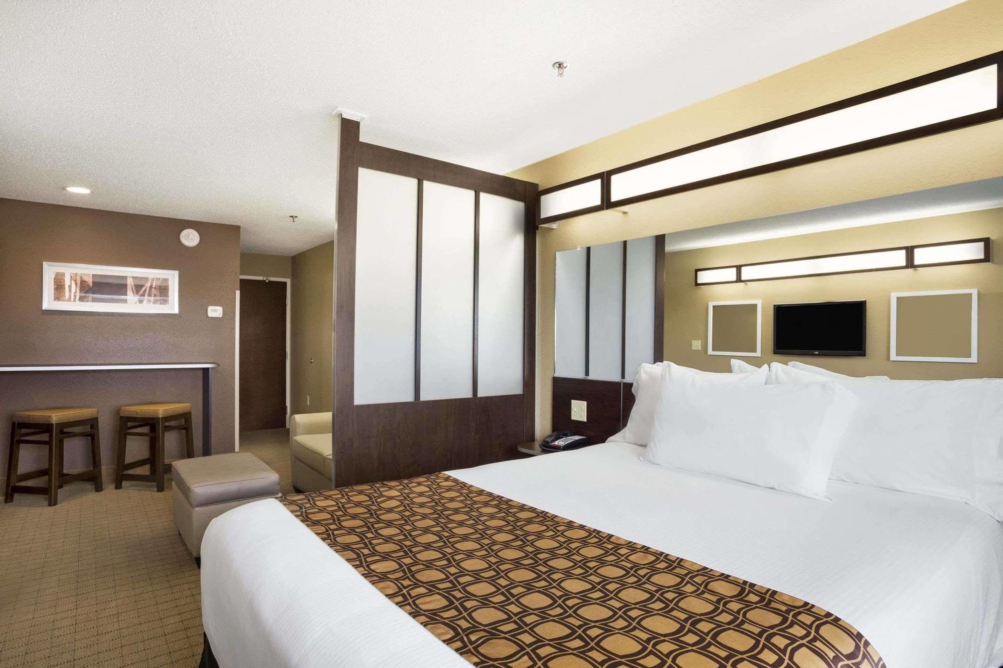 Microtel Inn & Suites By Wyndham Cambridge Luaran gambar